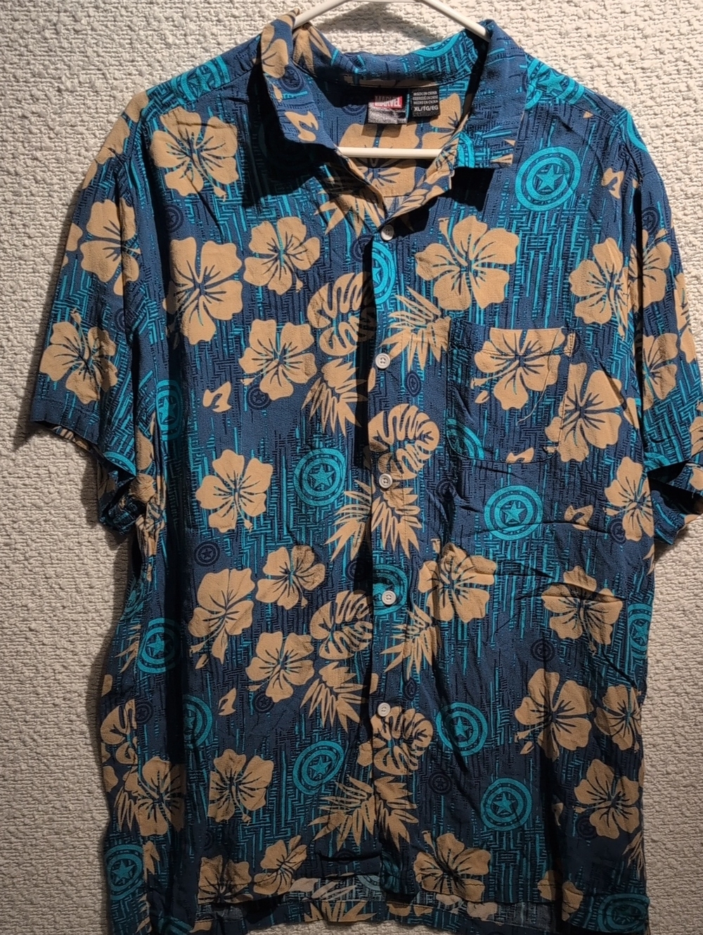 Marvel Captain America Hawaiian Floral Xl